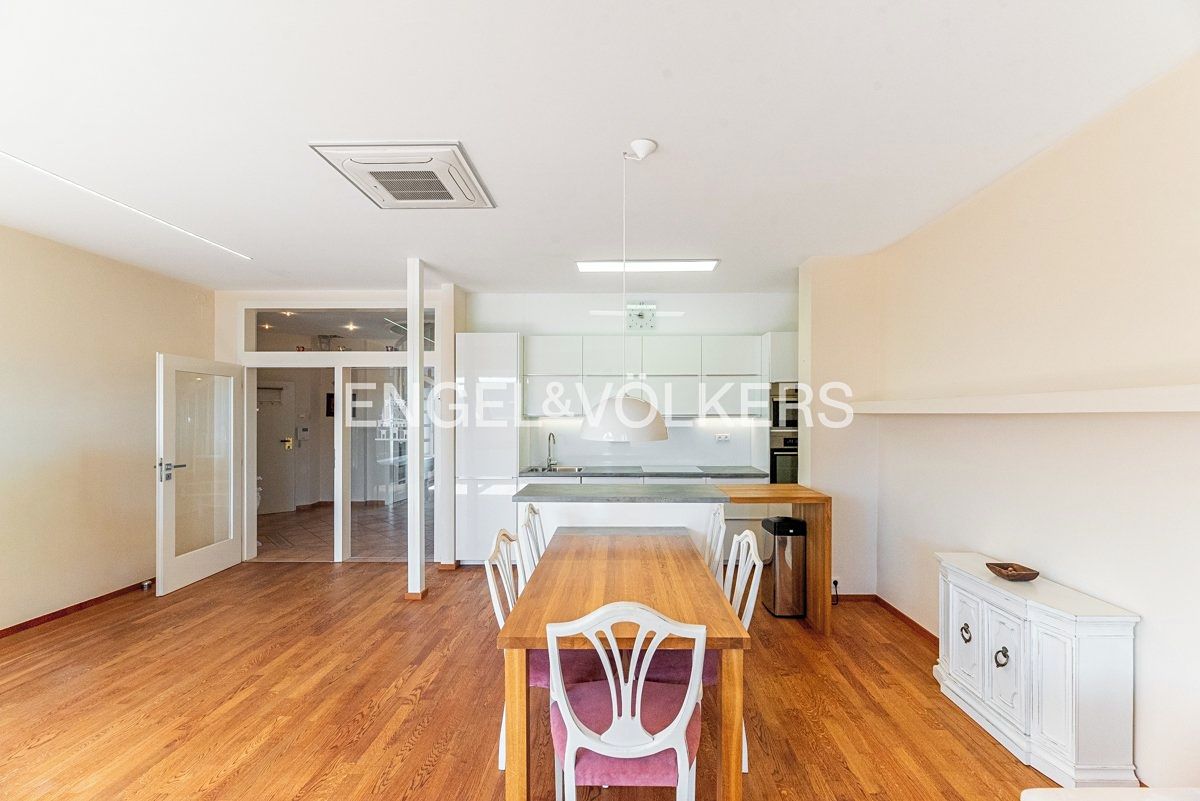 Pronájem bytu 4+kk 150 m² – fotografie 5