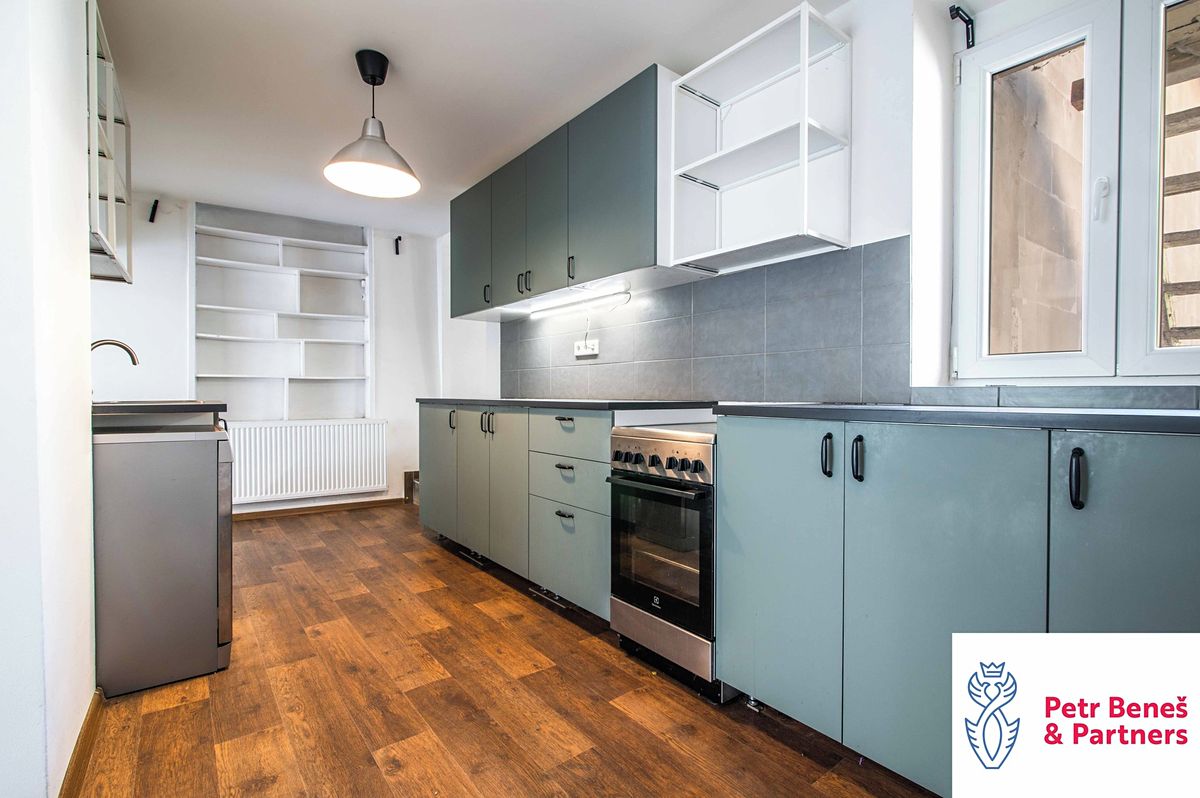 Prodej rodinného domu 189 m², pozemek 450 m² – fotografie 4