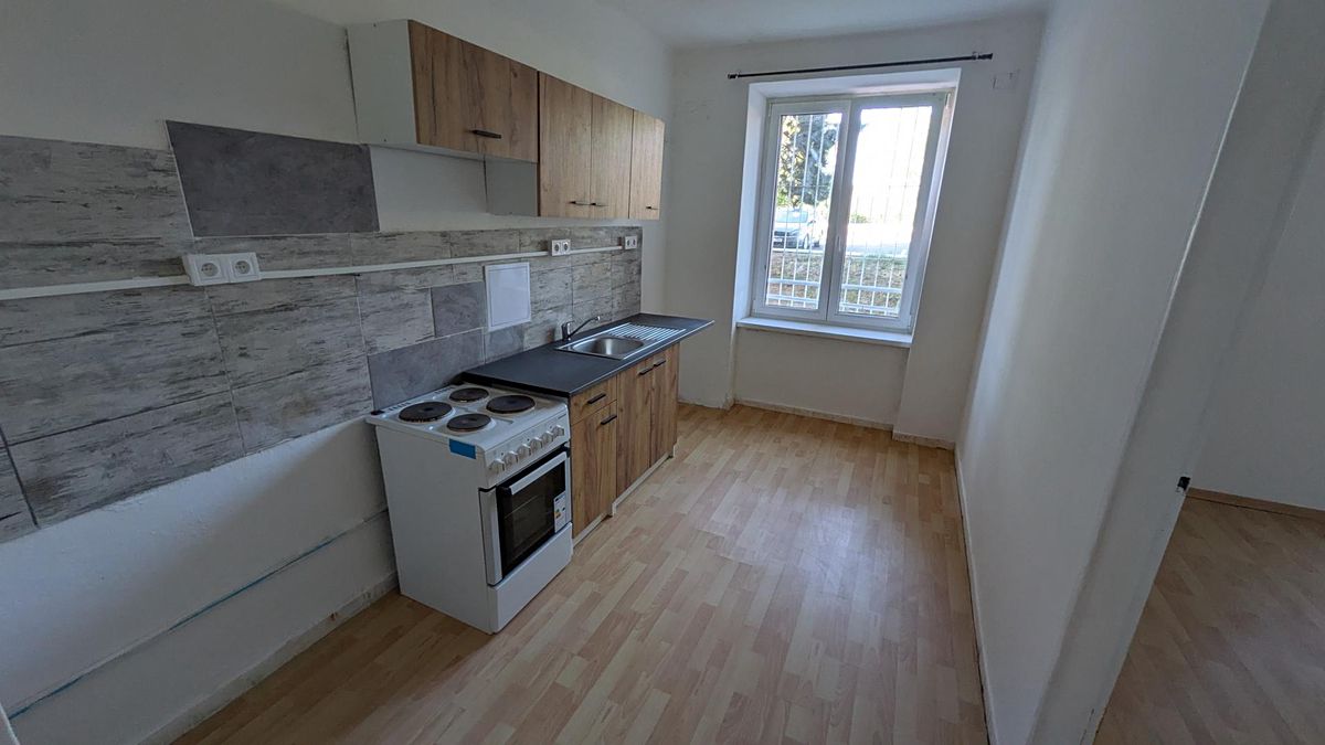 Pronájem bytu 1+1 34 m²