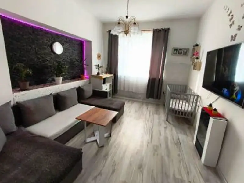 Prodej vícegeneračního domu 194 m², pozemek 271 m², Ústí nad Labem – náhled fotky 2