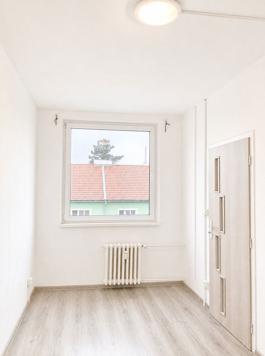 Pronájem bytu 2+1 40 m² – fotografie 4