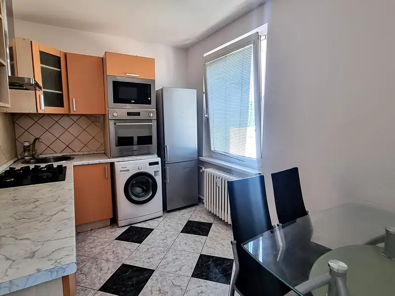 Pronájem bytu 3+1 64 m², Bílina – náhled fotky 2