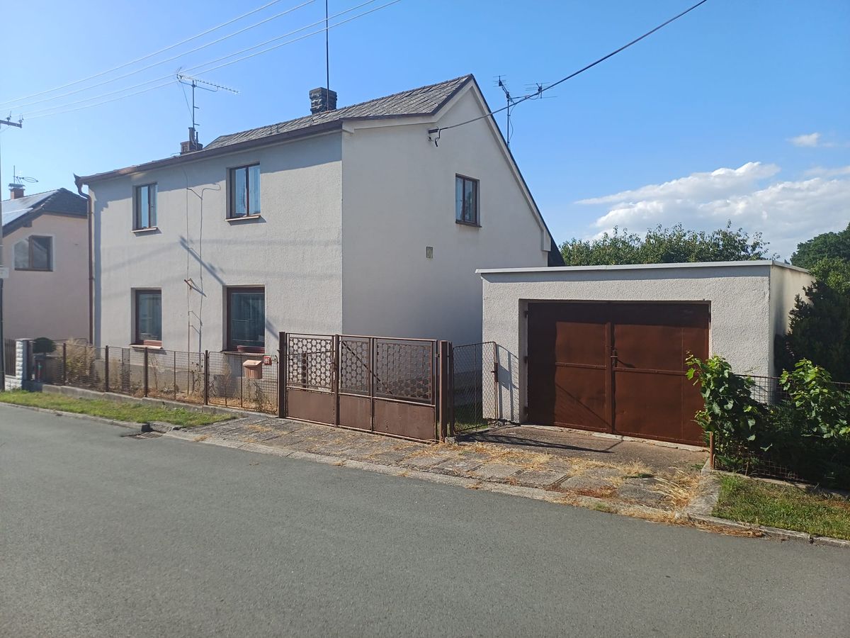 Prodej rodinného domu 177 m², pozemek 588 m²