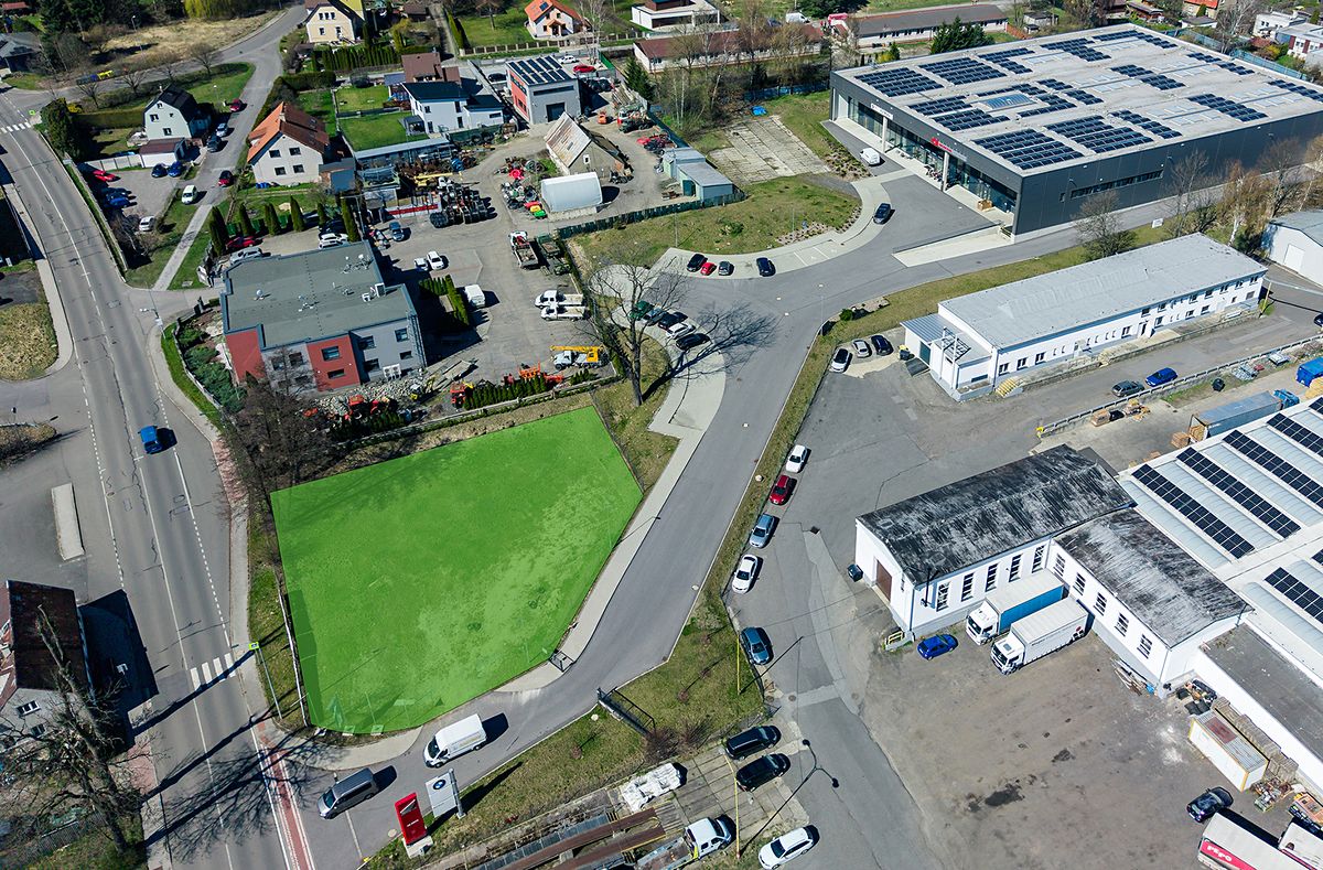 Pronájem komerčního pozemku 1500 m²