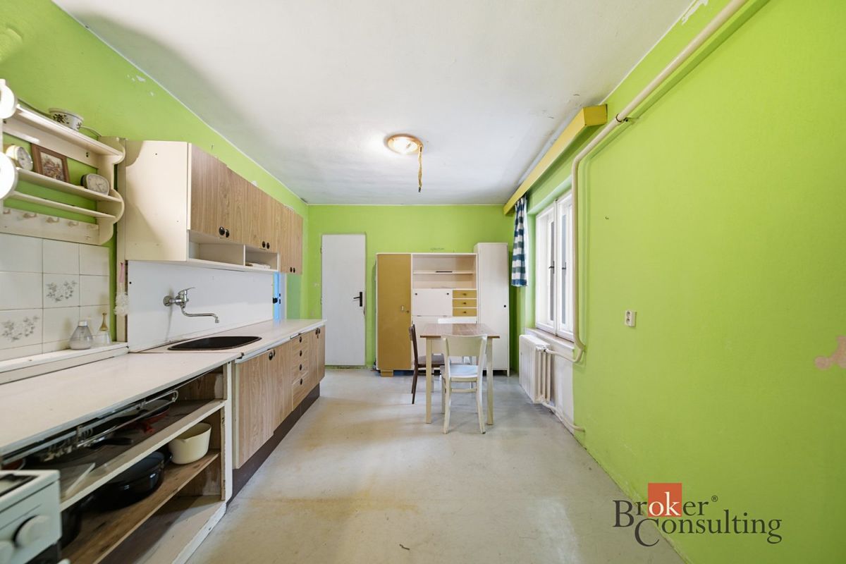 Prodej rodinného domu 100 m², pozemek 662 m² – fotografie 3