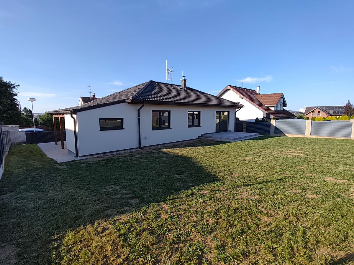Prodej rodinného domu 94 m², pozemek 600 m² – fotografie 4