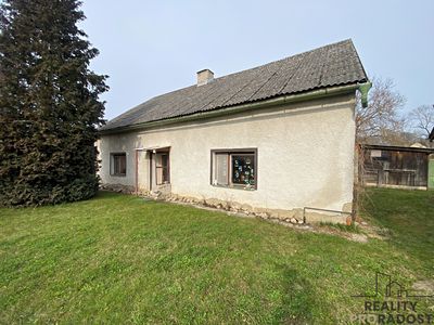 Prodej rodinného domu 95 m², pozemek 2651 m²