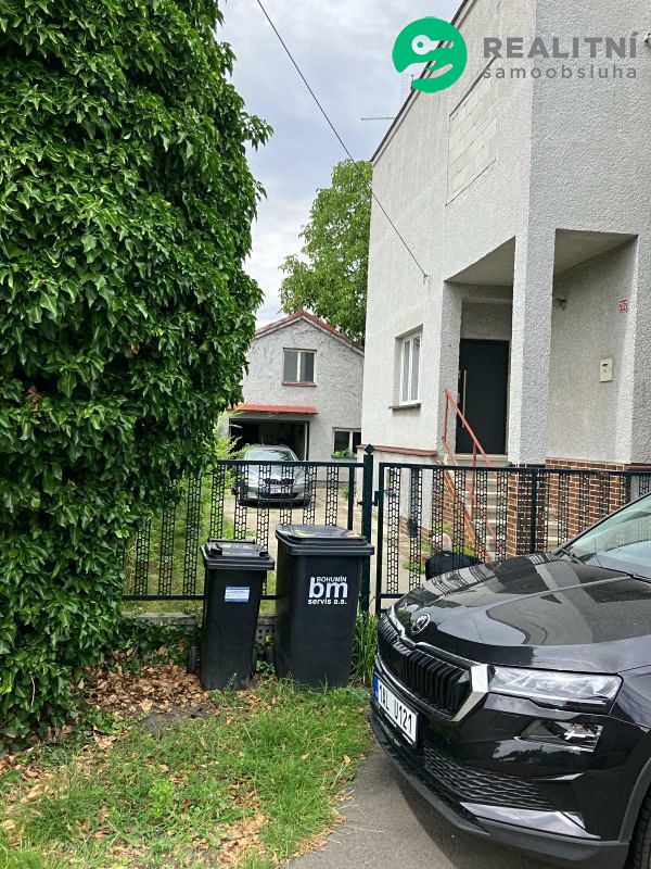 Prodej rodinného domu 254 m², pozemek 1166 m² – fotografie 5