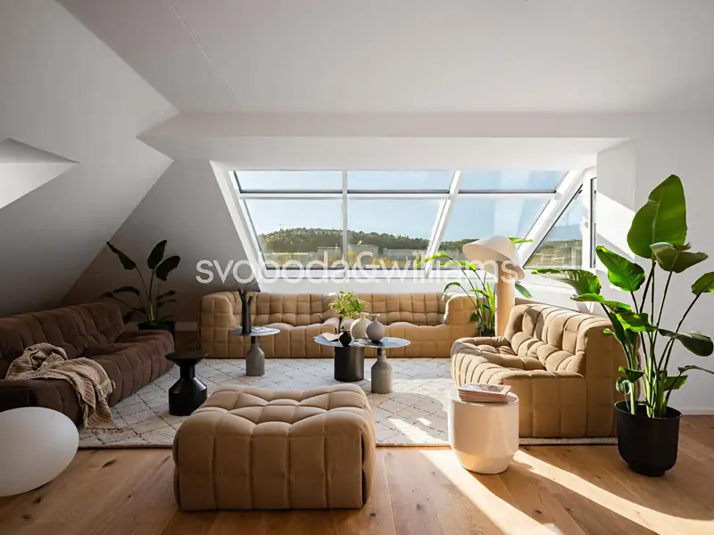 Prodej bytu 6 pokojů a více 205 m², Praha – náhled fotky 1