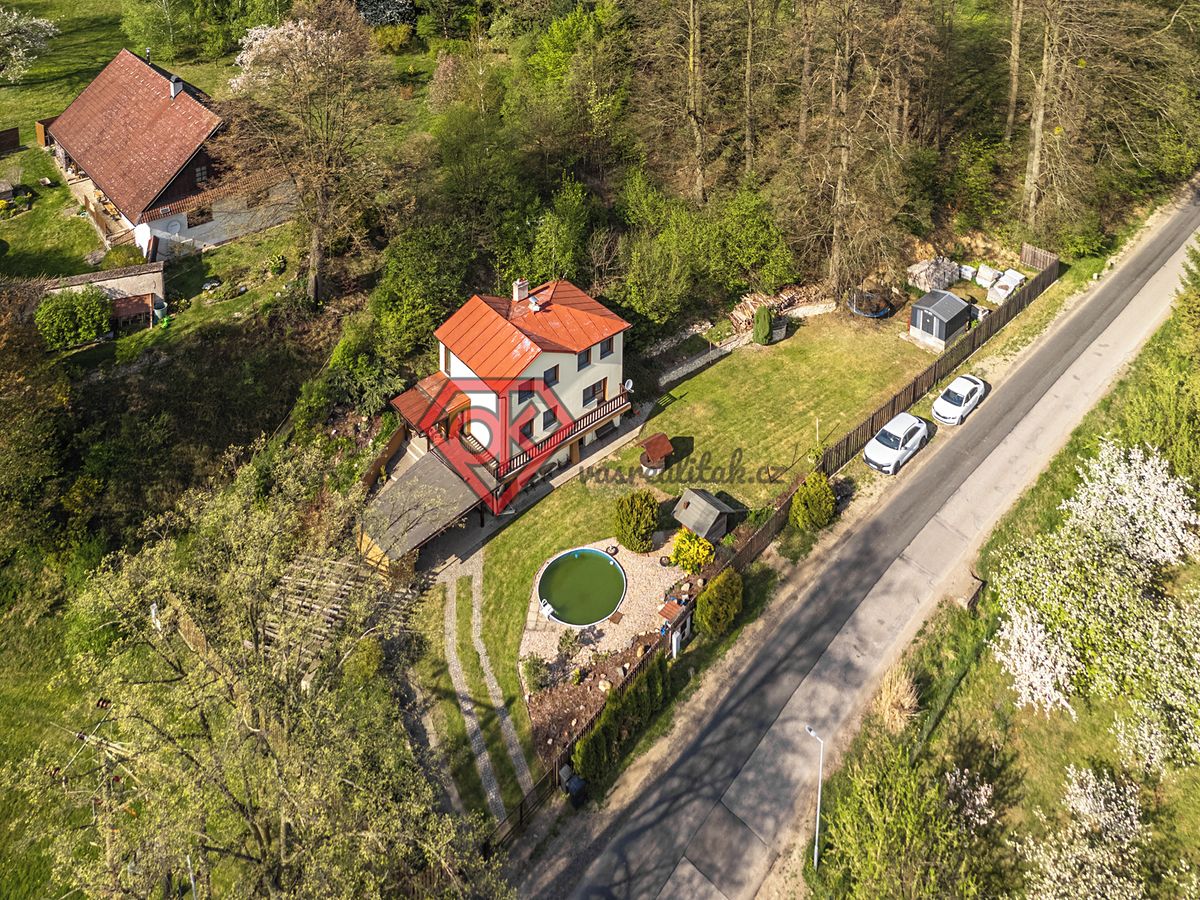 Prodej rodinného domu 130 m², pozemek 1723 m² – fotografie 2