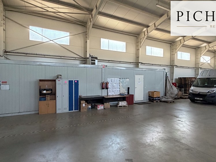 Комерційне приміщення в оренду, 767 м² (9 з 13)