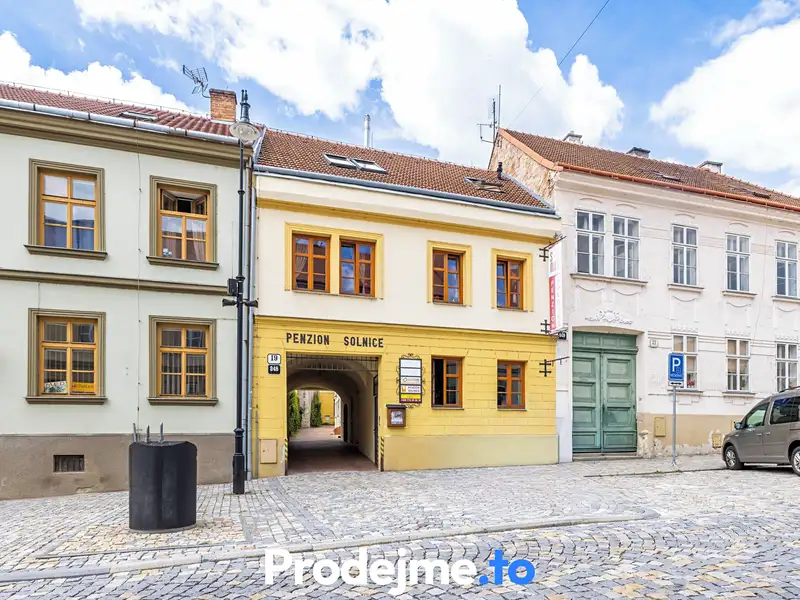 Prodej ubytovacího zařízení 1593 m², Znojmo – náhled fotky 1
