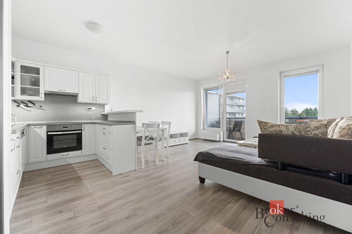 Pronájem bytu 2+kk 87 m²