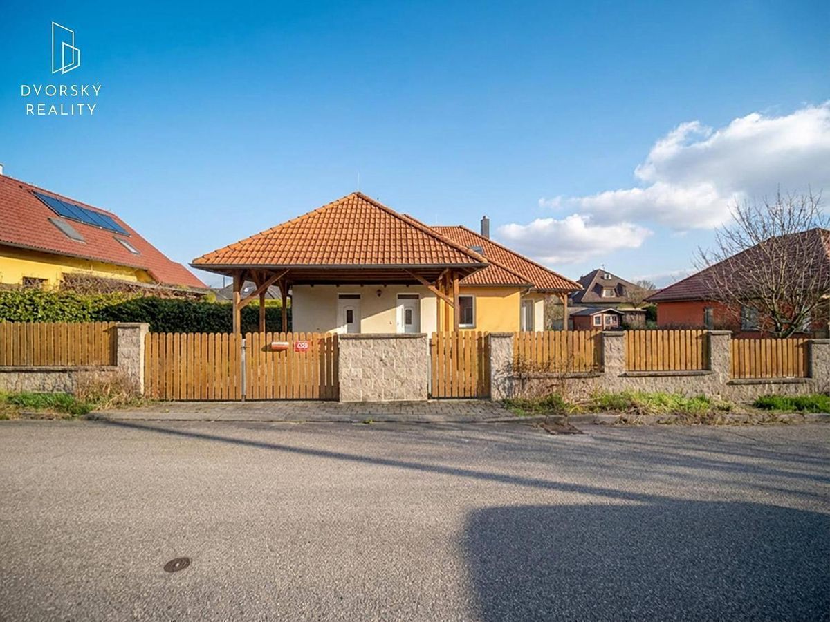 Prodej rodinného domu 197 m², pozemek 704 m² – fotografie 5