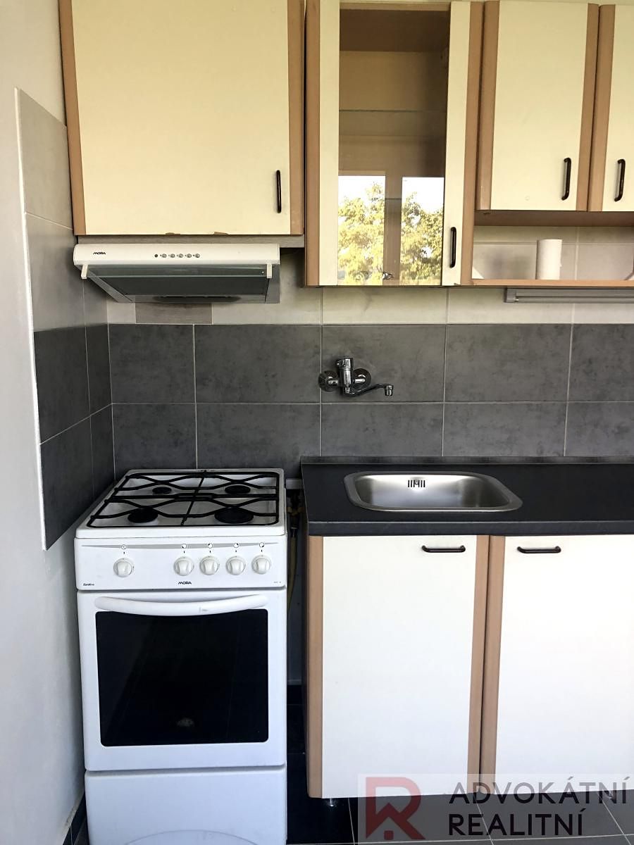 Pronájem bytu 2+kk 41 m² – fotografie 2