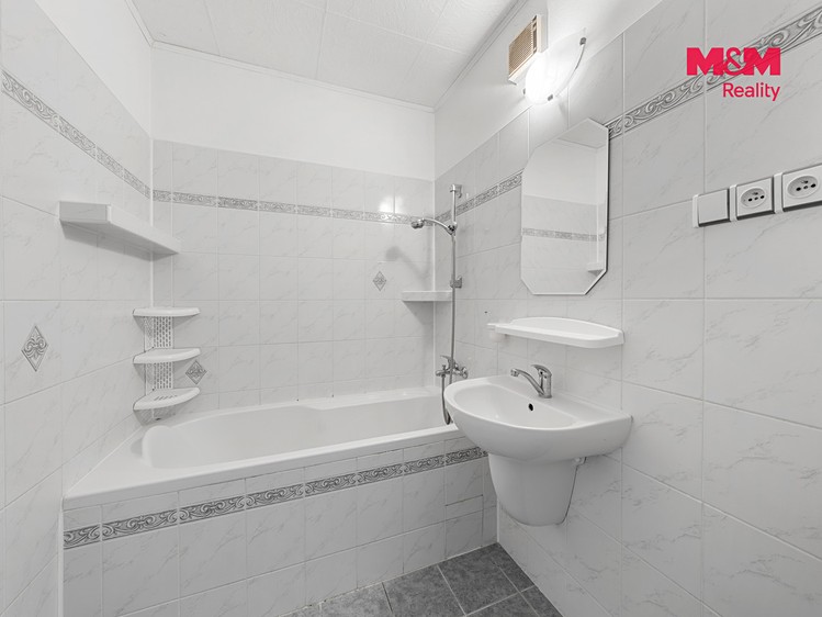 Prodej bytu 2+1, 56 m² (13 z 24)
