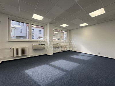 Pronájem kanceláře 122 m²