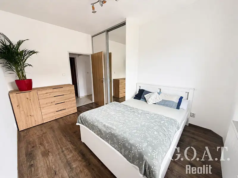 Prodej bytu 2+kk 56 m², Praha – náhled fotky 3