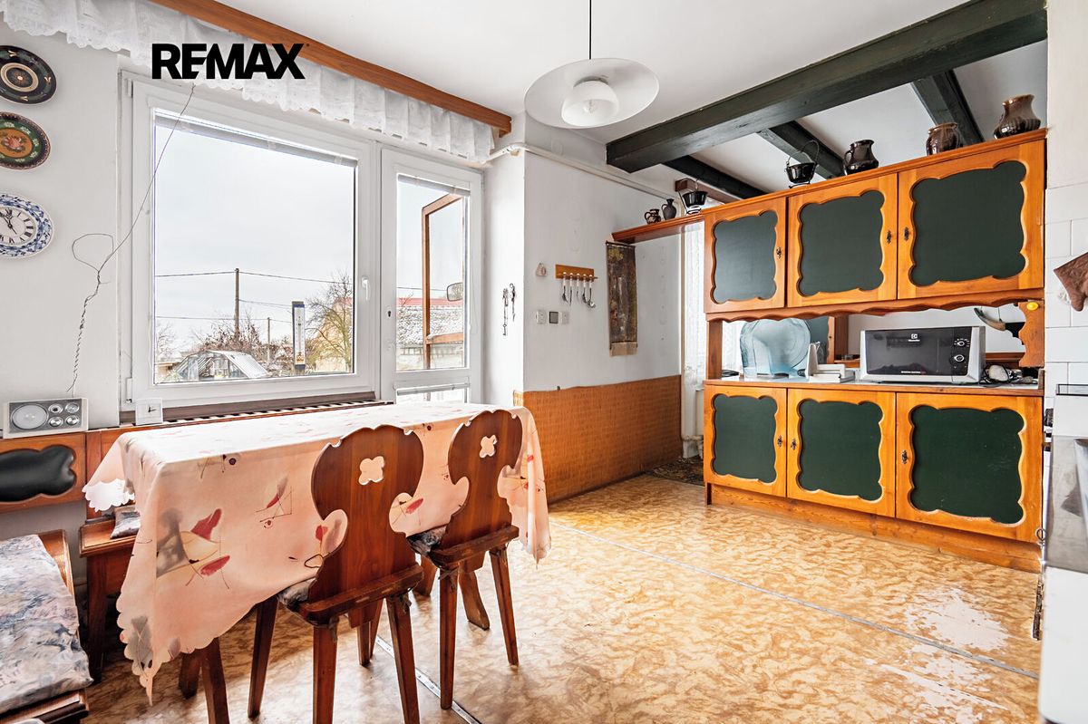 Prodej rodinného domu 143 m², pozemek 1794 m² – fotografie 5
