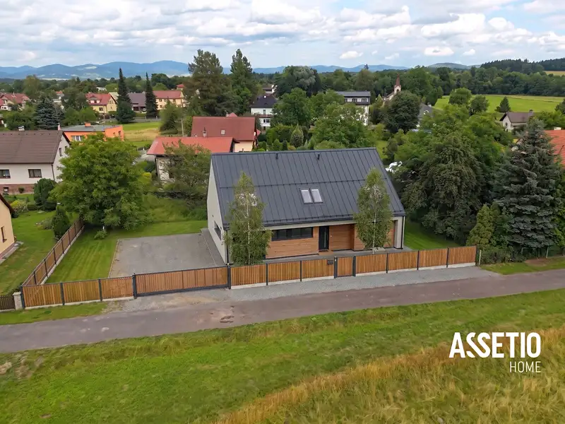 Prodej rodinného domu 159 m², pozemek 1783 m², Smilovice – náhled fotky 3