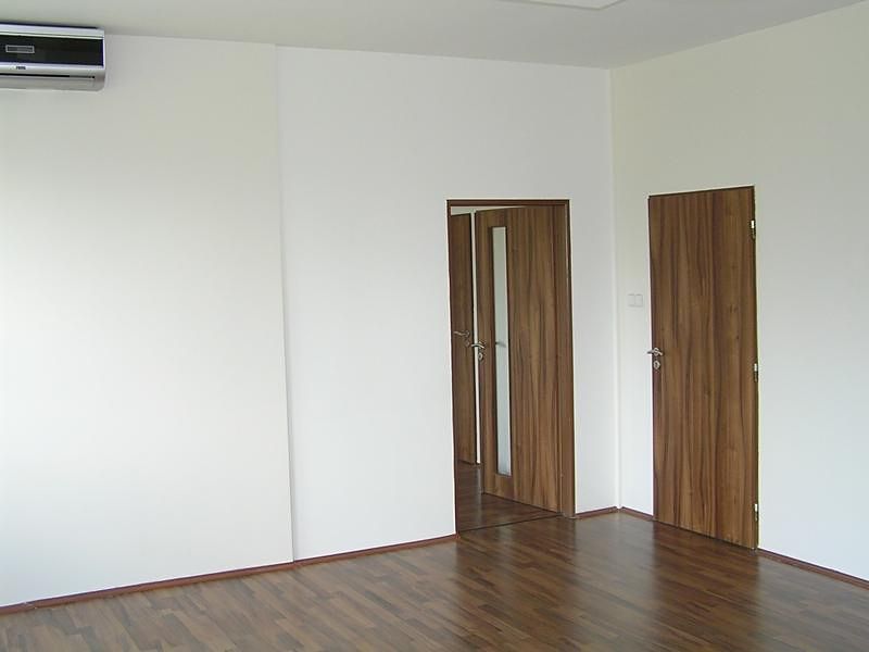 Pronájem kanceláře 43 m² – fotografie 5