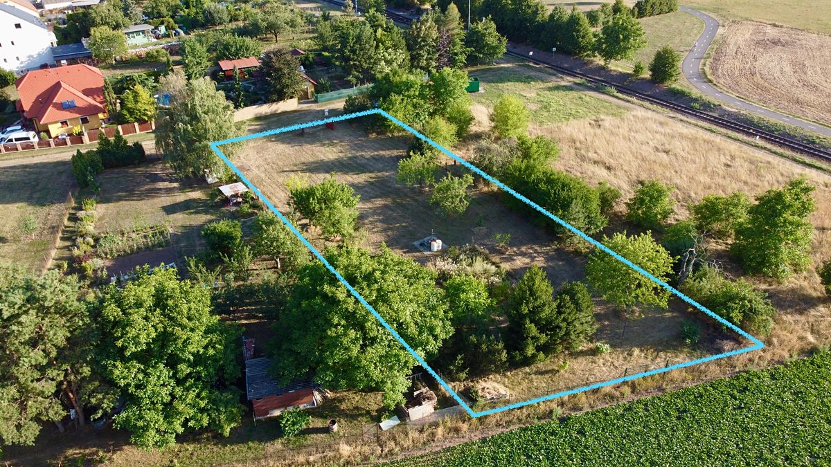 Prodej stavebního pozemku 1466 m²