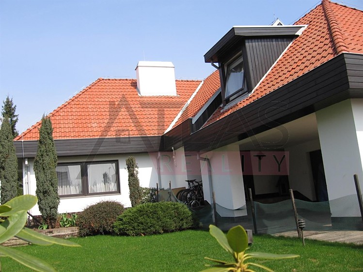 Комерційне приміщення в оренду, 365 м² (1 з 12)