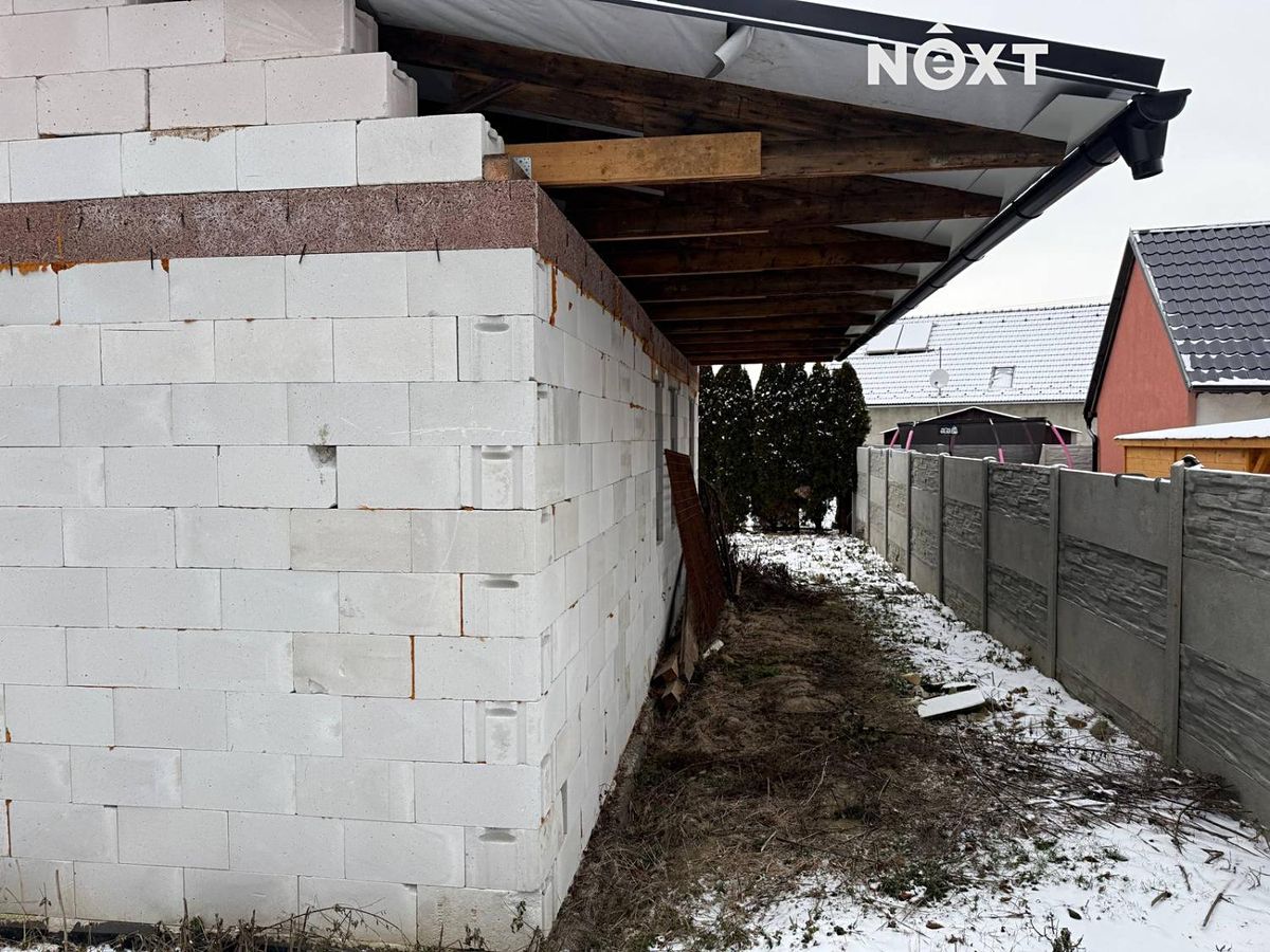 Prodej rodinného domu 297 m², pozemek 385 m² – fotografie 4