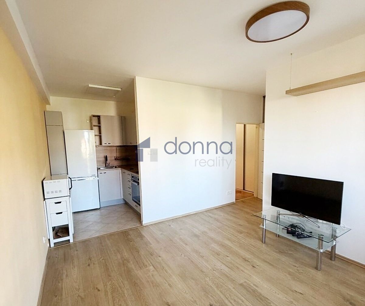 Pronájem bytu 2+kk 32 m²