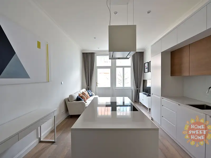 Pronájem bytu 2+kk 56 m², Praha – náhled fotky 3