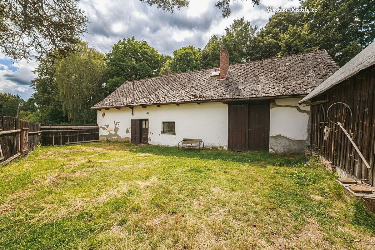 Prodej rodinného domu 130 m², pozemek 2066 m² – fotografie 5