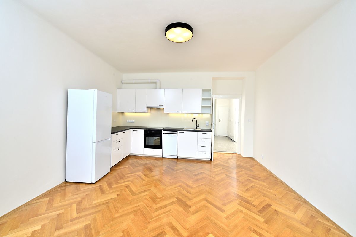 Pronájem bytu 3+kk 82 m²