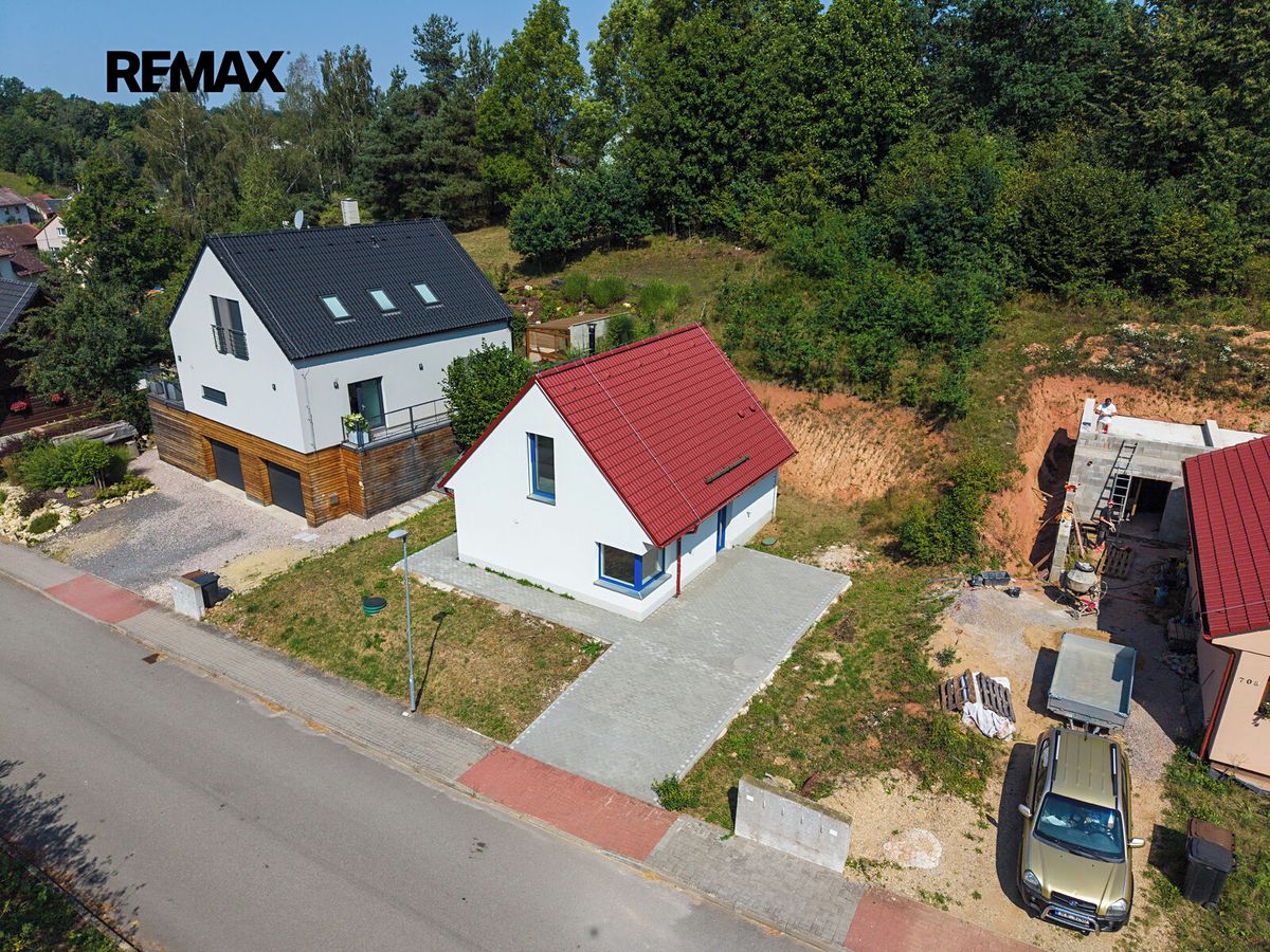 Prodej rodinného domu 86 m², pozemek 690 m² – fotografie 4
