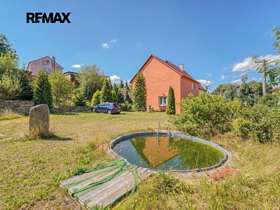 Prodej  rodinného domu 323 m², pozemek 1 638 m²