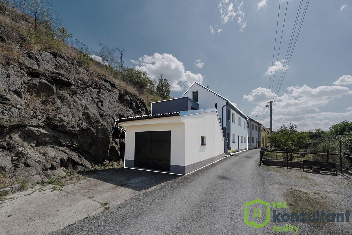 Prodej rodinného domu 241 m², pozemek 228 m²