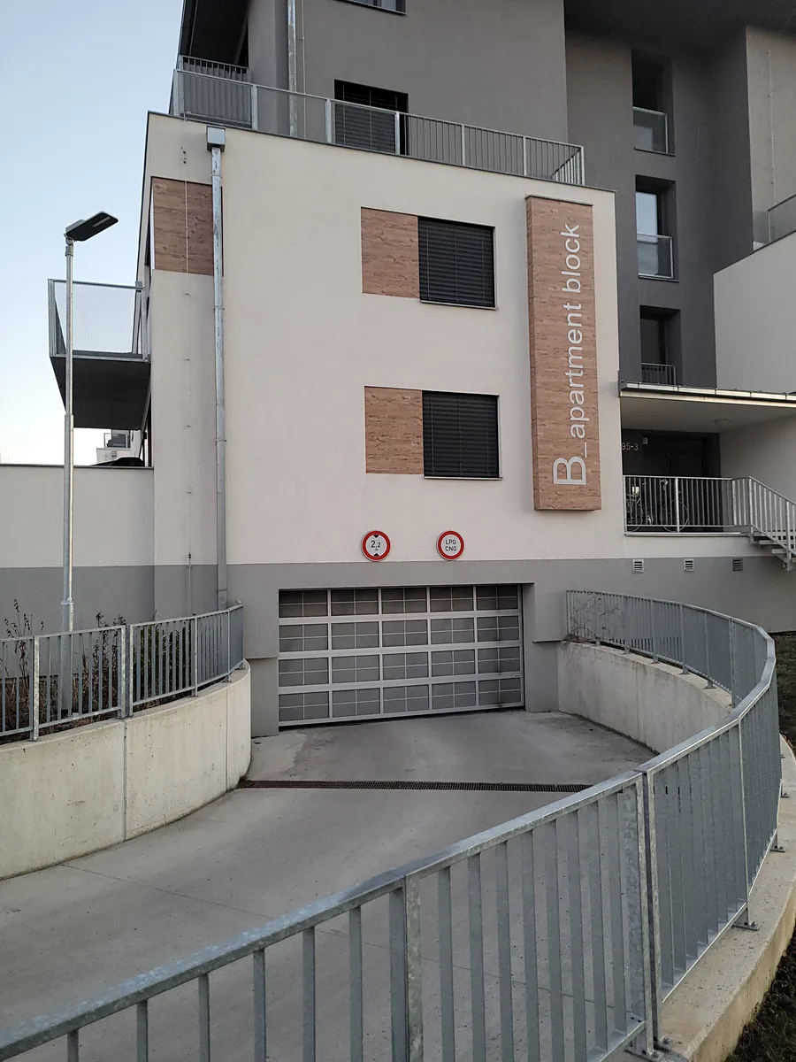 Prodej garáže 12 m²
