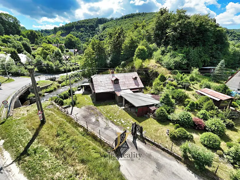 Prodej stavebního pozemku 1301 m², Hlubočky – náhled fotky 3