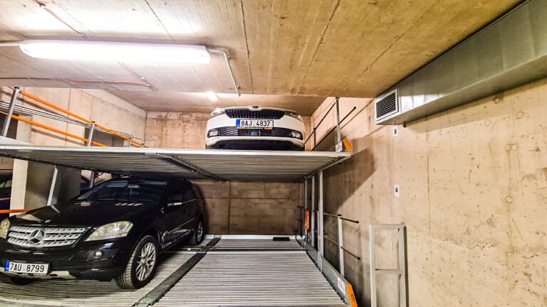 Pronájem garážového stání 15 m² – fotografie 3