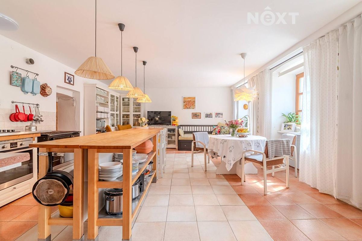Prodej vícegeneračního domu 335 m², pozemek 1532 m² – fotografie 5