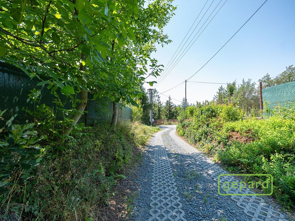Prodej stavebního pozemku 900 m² – fotografie 5