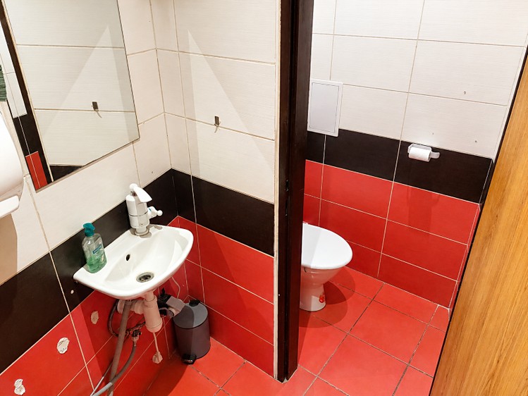 Pronájem komerčního prostoru, 145 m² (3 z 13)