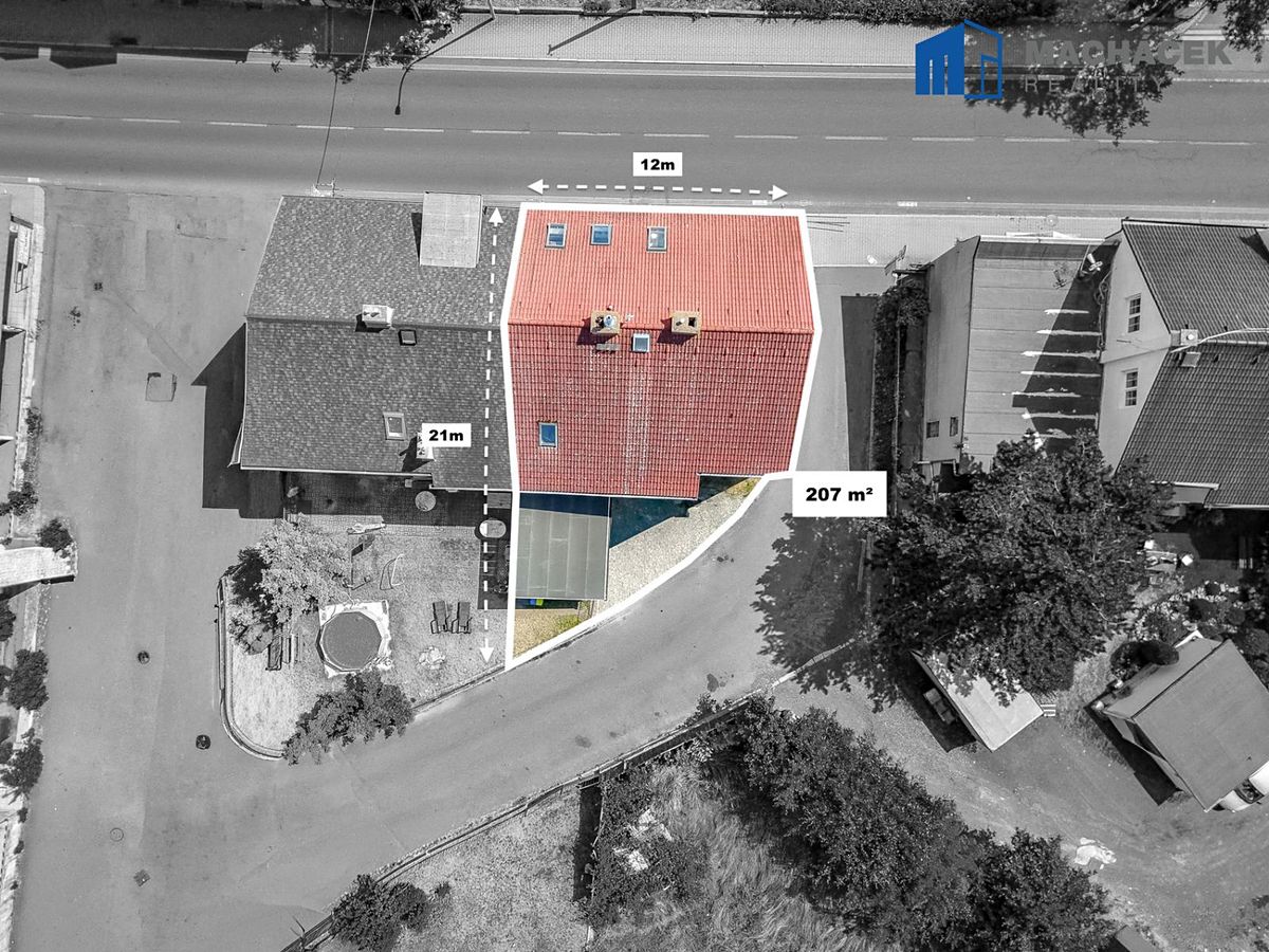Prodej činžovního domu 350 m² – fotografie 3
