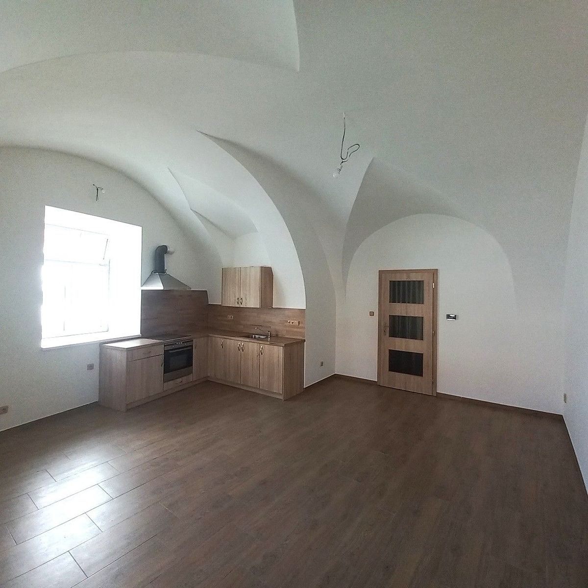 Pronájem bytu 2+kk 81 m² – fotografie 4