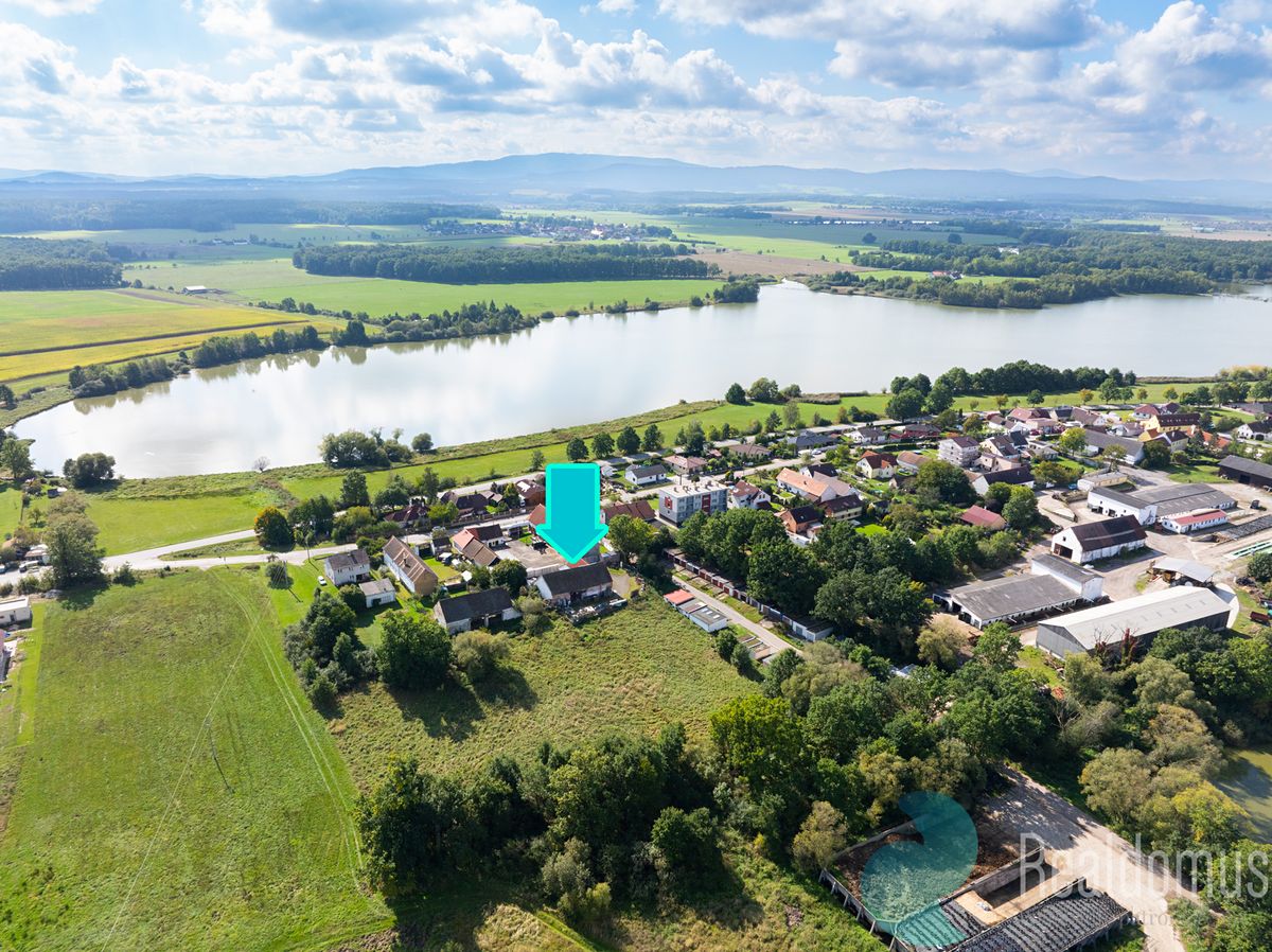 Prodej stavebního pozemku 1008 m²