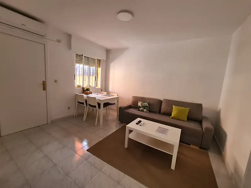 Pronájem rodinného domu 48 m², pozemek 80 m², Torrevieja – náhled fotky 2