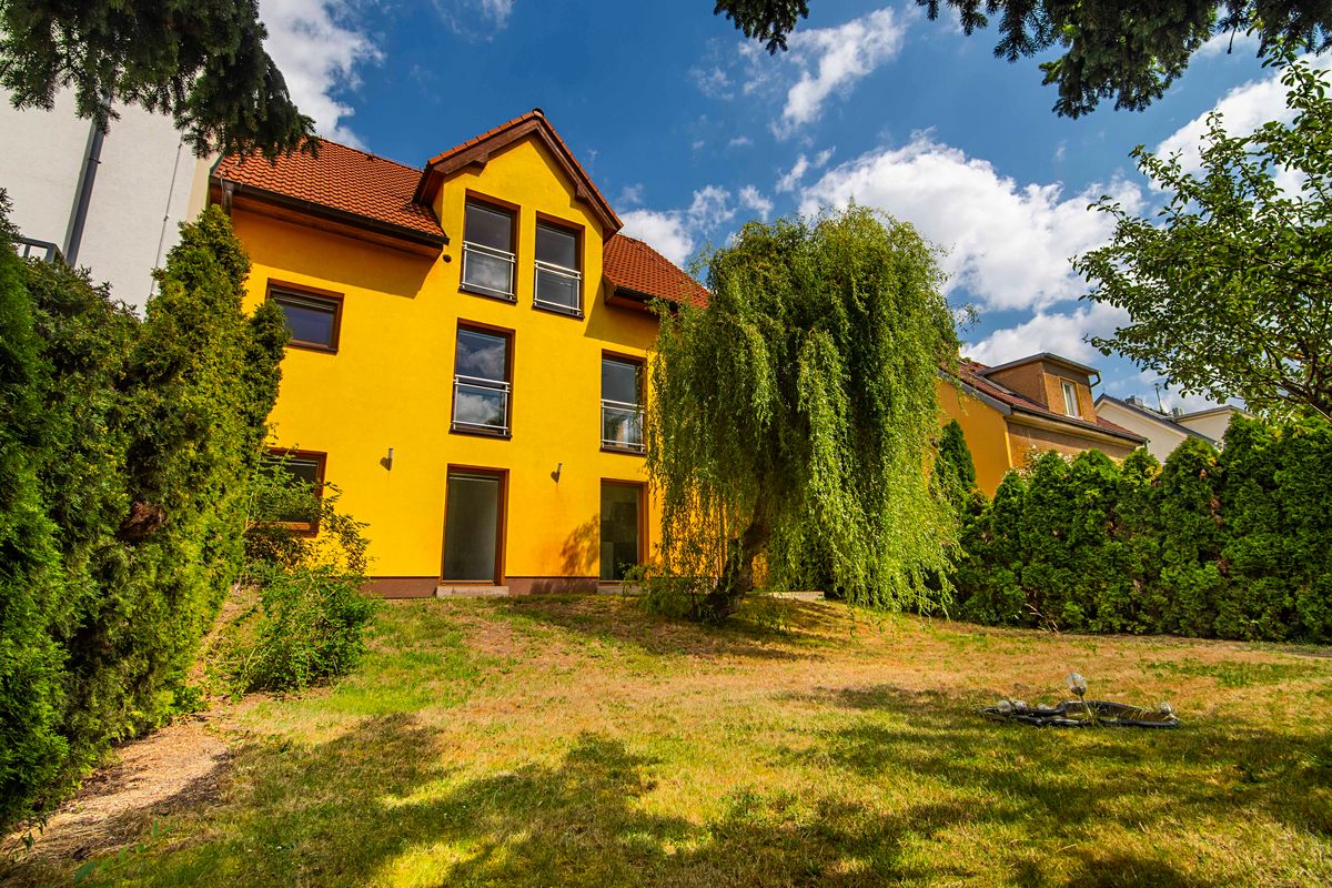 Prodej obchodního prostoru 181 m²