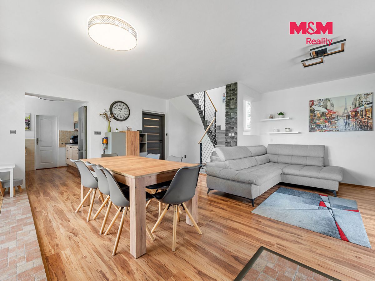 Prodej rodinného domu 115 m², pozemek 1779 m² – fotografie 5