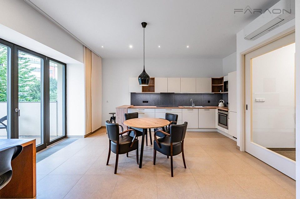 Pronájem bytu 2+kk 72 m² – fotografie 5