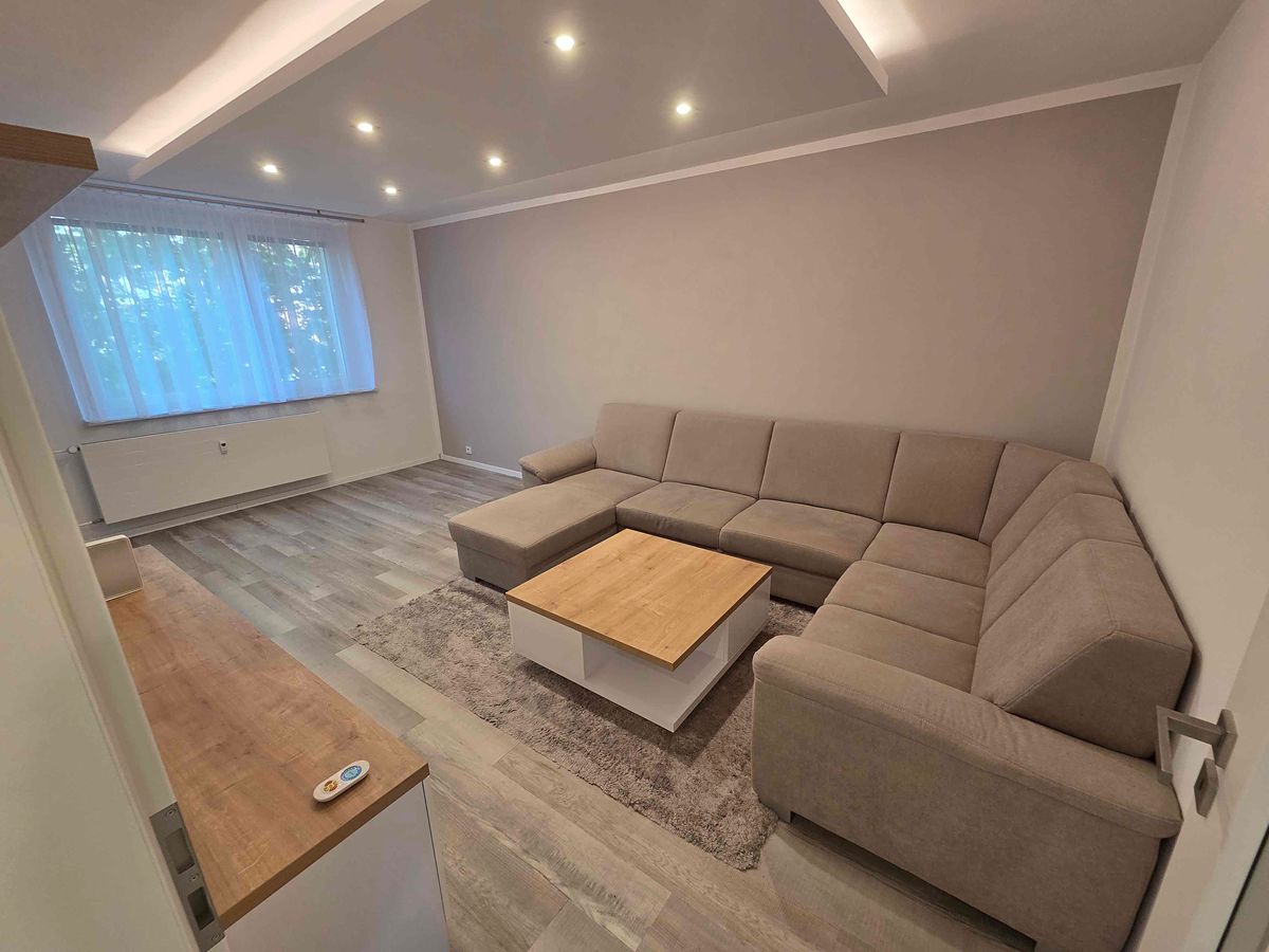 Pronájem bytu 3+kk 77 m²