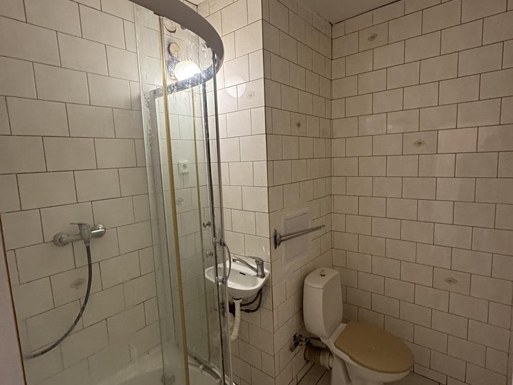 Квартира 1+kk в оренду, 19 м² (3 з 4)